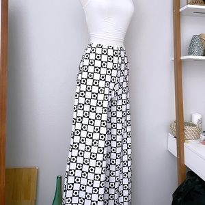 Wide Leg Daisy White and Black Pants
